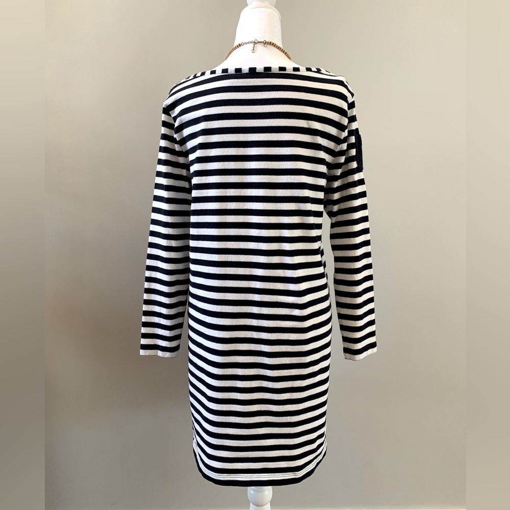 Vineyard Vines Dress - Picture 2 of 6